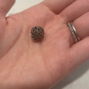 Pandora flower charm